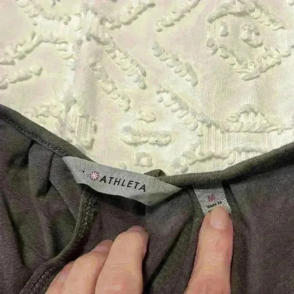 Athleta athletic gray tank with criss cross back. Women’s size medium - Picture 3 of 7
